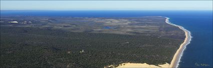 Sandy Cape Lighthouse - Fraser Island - QLD (PBH4 00 17938)